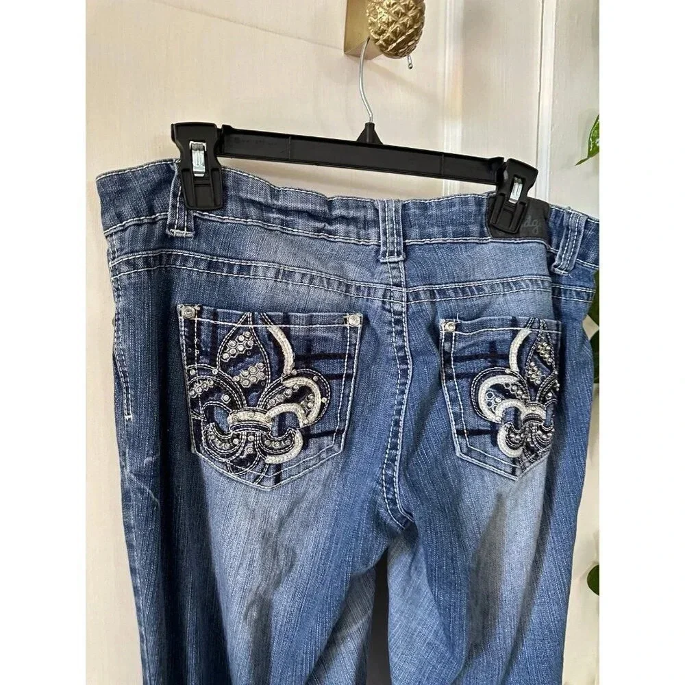 Soundgirl Women’s size 11 blue jeans